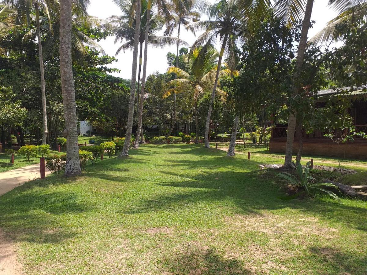 Lake Resort Bolgoda Wadduwa Exterior photo